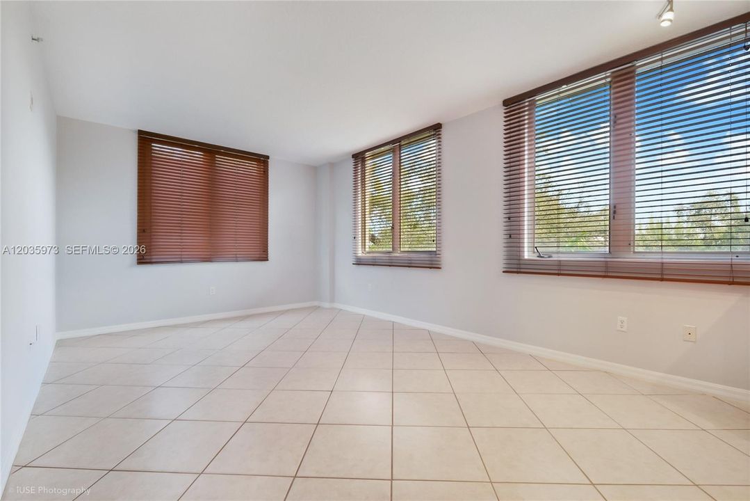В аренду: $2,275 (1 спален, 1 ванн, 691 Квадратных фут)