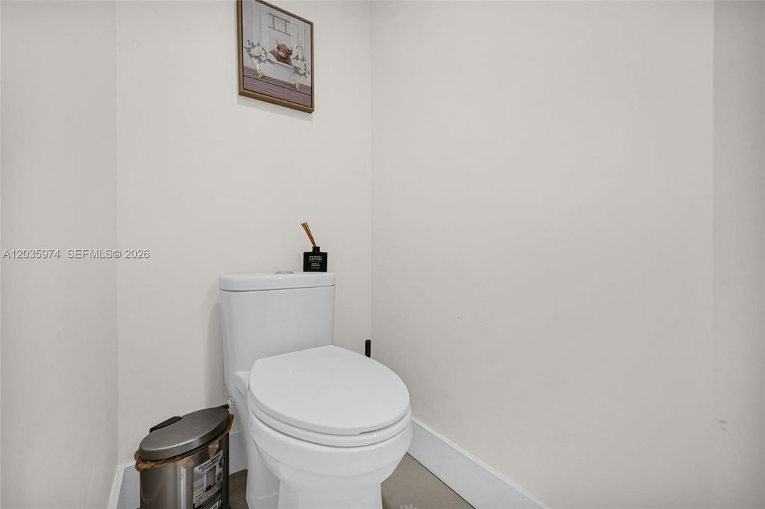 В аренду: $4,500 (2 спален, 2 ванн, 1522 Квадратных фут)