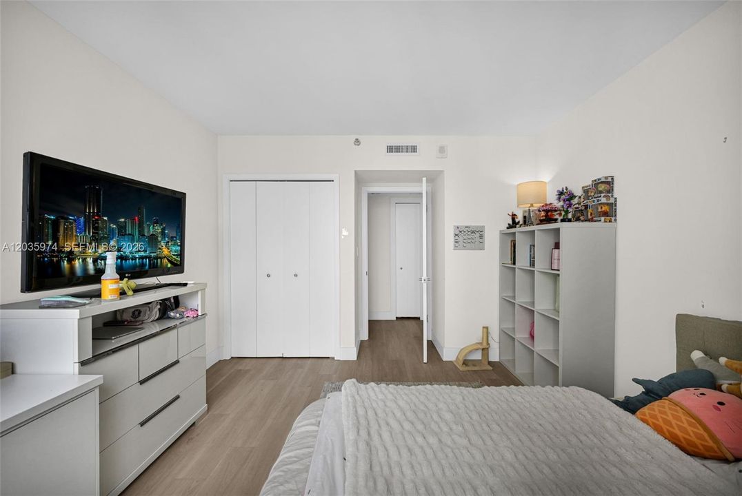 В аренду: $4,500 (2 спален, 2 ванн, 1522 Квадратных фут)