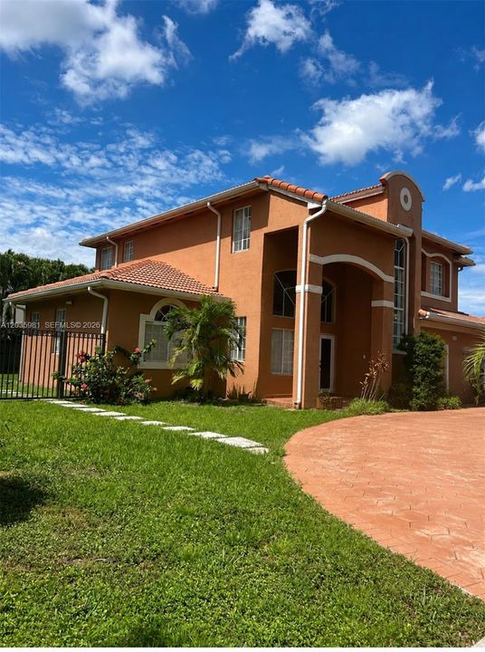 For Sale: $1,200,000 (5 beds, 3 baths, 0 Square Feet)