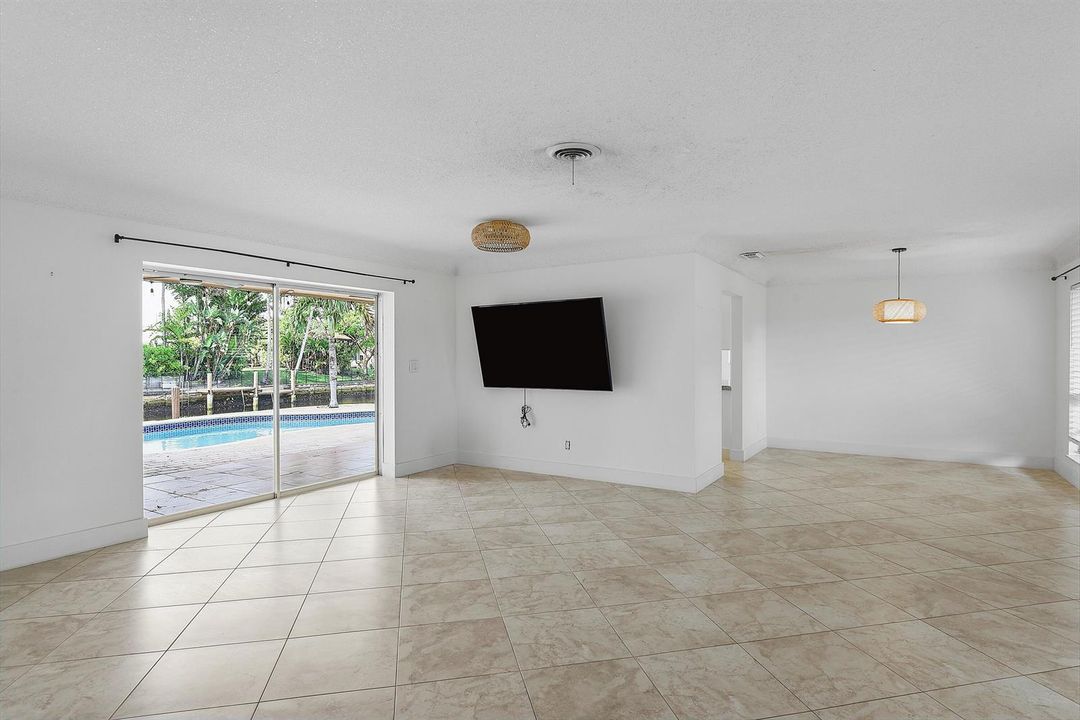 013-014-1460 NE 55th St Ryan-4200x2804