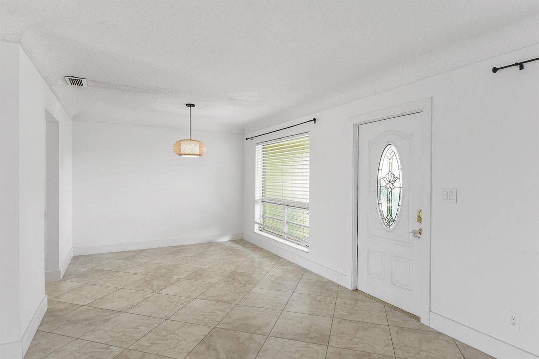 014-013-1460 NE 55th St Ryan-4200x2804