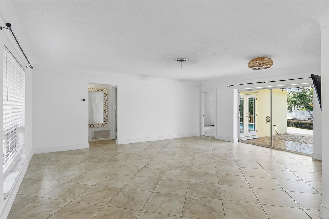 015-017-1460 NE 55th St Ryan-4200x2804