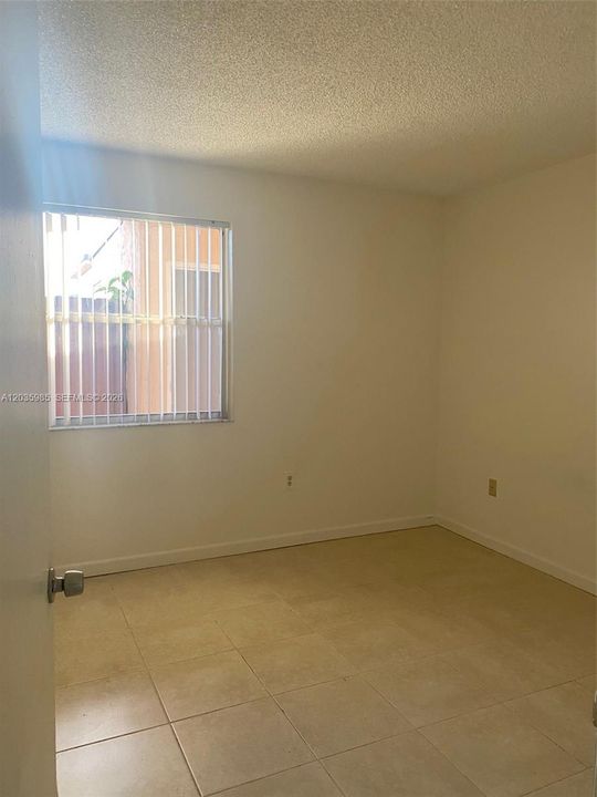 For Rent: $2,300 (2 beds, 2 baths, 1050 Square Feet)