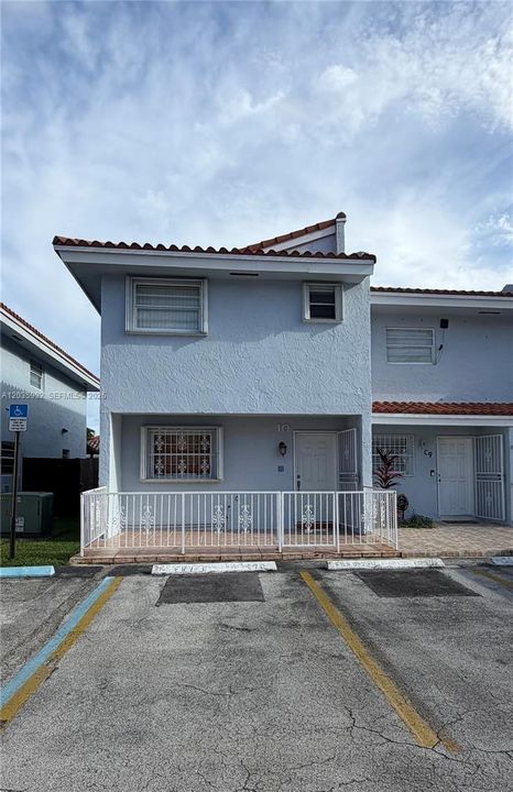 For Sale: $409,000 (3 beds, 2 baths, 1173 Square Feet)