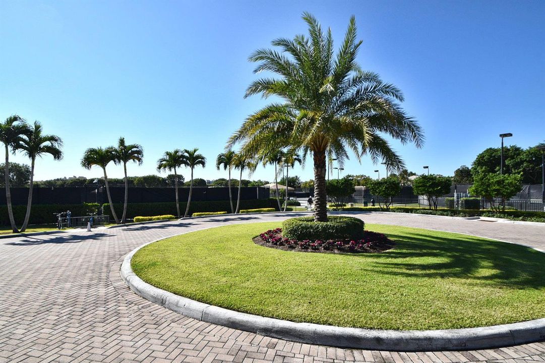 47-web-or-mls-Boca Pointe (13)
