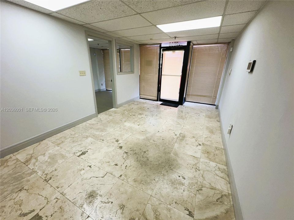 В аренду: $6,500 (0 спален, 0 ванн, 0 Квадратных фут)