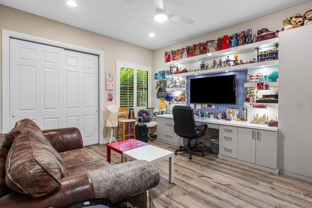 033-8658LewisRiverRoad-DelrayBeach-FL-33