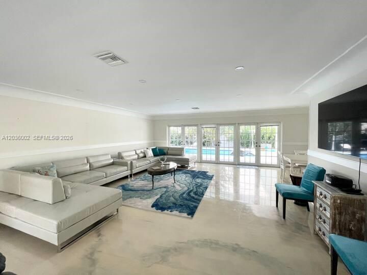For Rent: $7,499 (4 beds, 3 baths, 2830 Square Feet)