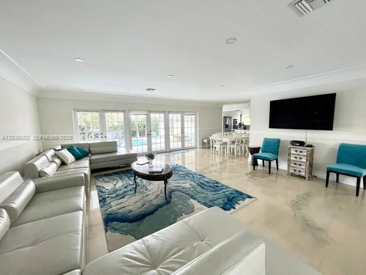 For Rent: $7,499 (4 beds, 3 baths, 2830 Square Feet)