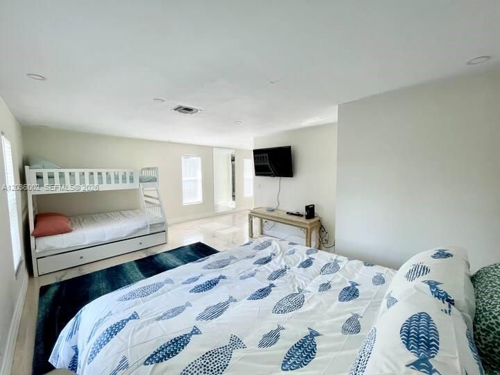 For Rent: $7,499 (4 beds, 3 baths, 2830 Square Feet)
