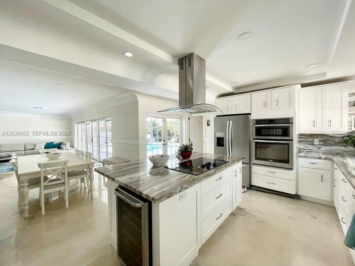For Rent: $7,499 (4 beds, 3 baths, 2830 Square Feet)
