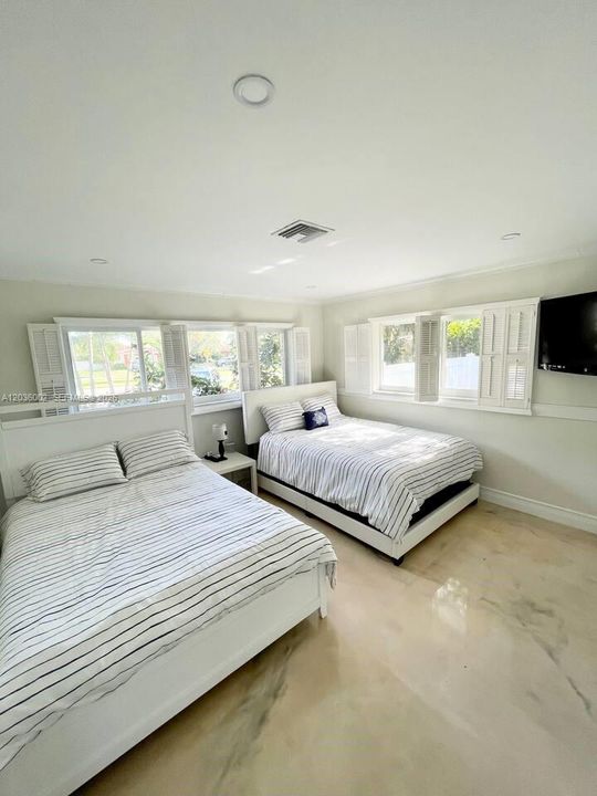 For Rent: $7,499 (4 beds, 3 baths, 2830 Square Feet)