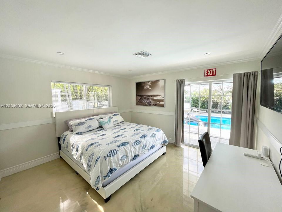 For Rent: $7,499 (4 beds, 3 baths, 2830 Square Feet)
