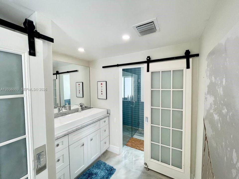 For Rent: $7,499 (4 beds, 3 baths, 2830 Square Feet)