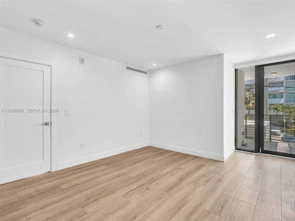 Bedroom with 3rd balcony