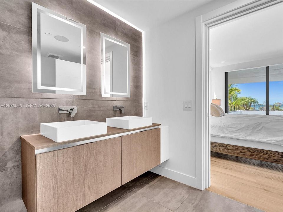 His & Her's Dual Sink