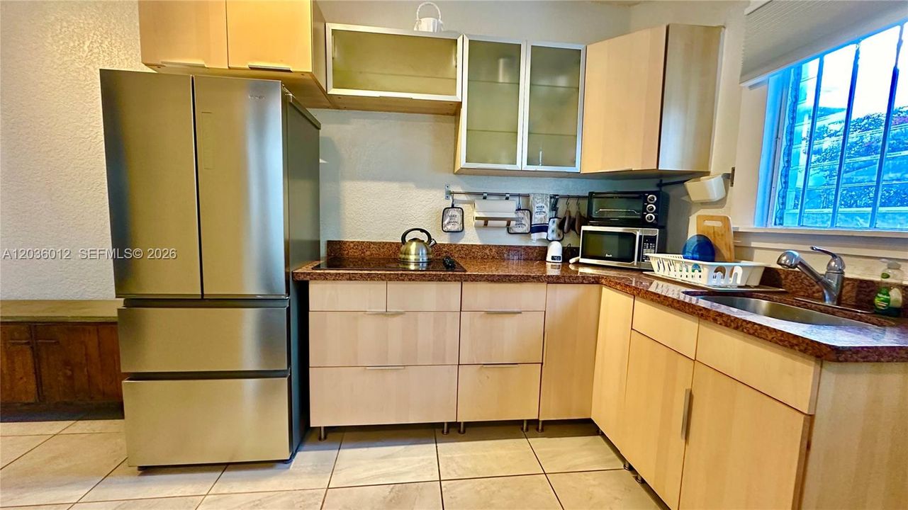 В аренду: $2,100 (1 спален, 1 ванн, 460 Квадратных фут)
