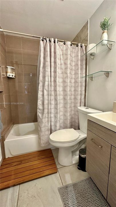 В аренду: $2,100 (1 спален, 1 ванн, 460 Квадратных фут)