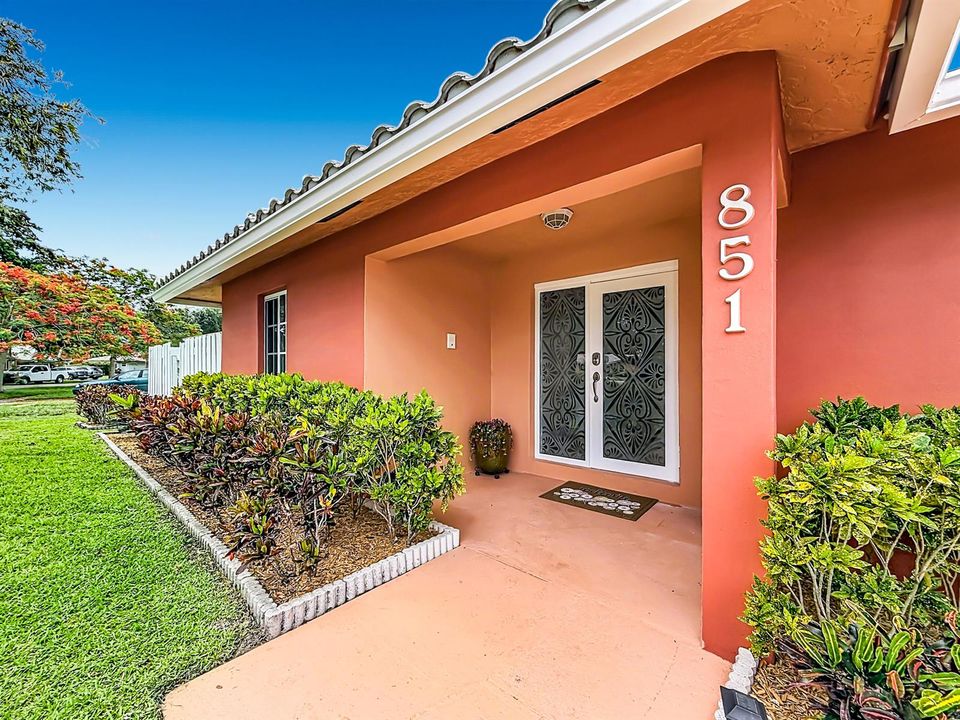 851 E Plantation Circle-15