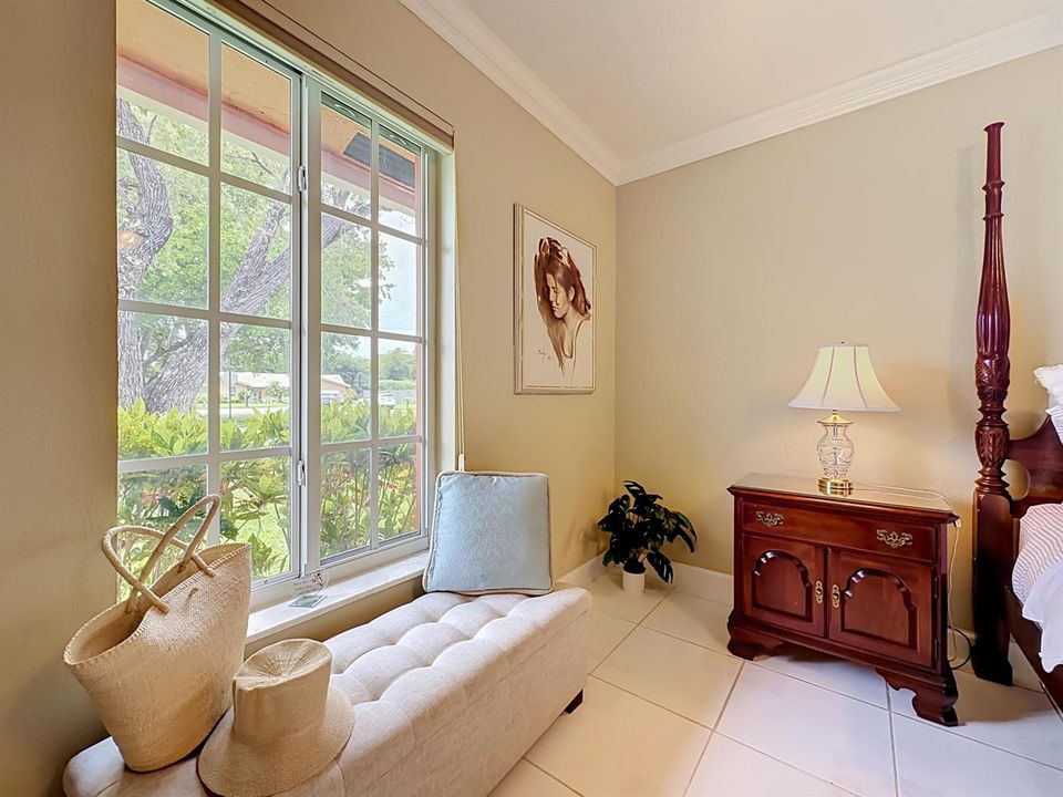 851 E Plantation Circle-74