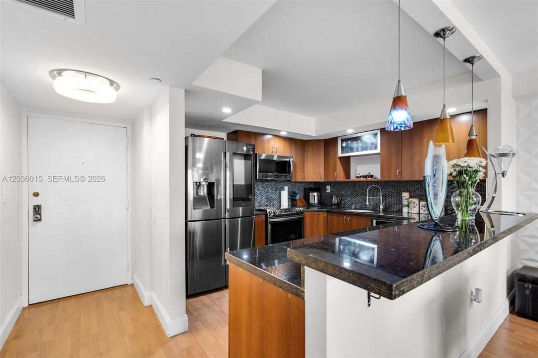 В аренду: $3,800 (1 спален, 1 ванн, 1060 Квадратных фут)