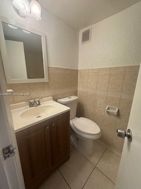 En Venta: $190,000 (2 camas, 2 baños, 870 Pies cuadrados)