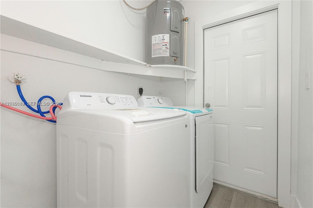 For Sale: $715,000 (0 beds, 0 baths, 2504 Square Feet)