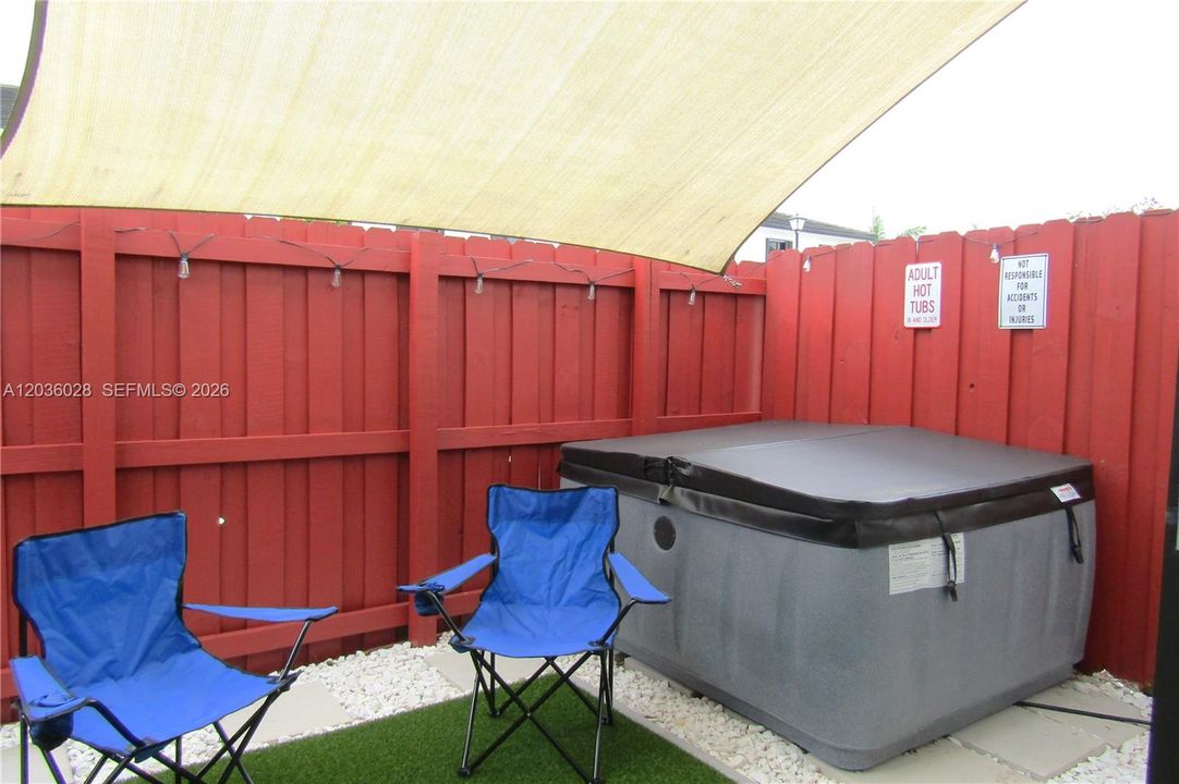 For Rent: $2,700 (3 beds, 2 baths, 1463 Square Feet)