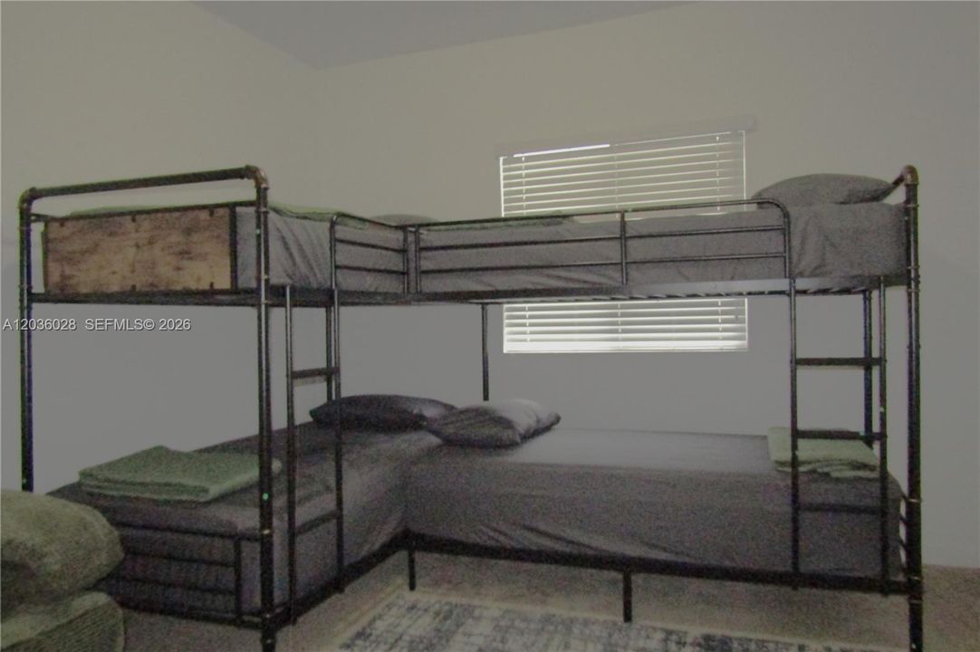 For Rent: $2,700 (3 beds, 2 baths, 1463 Square Feet)