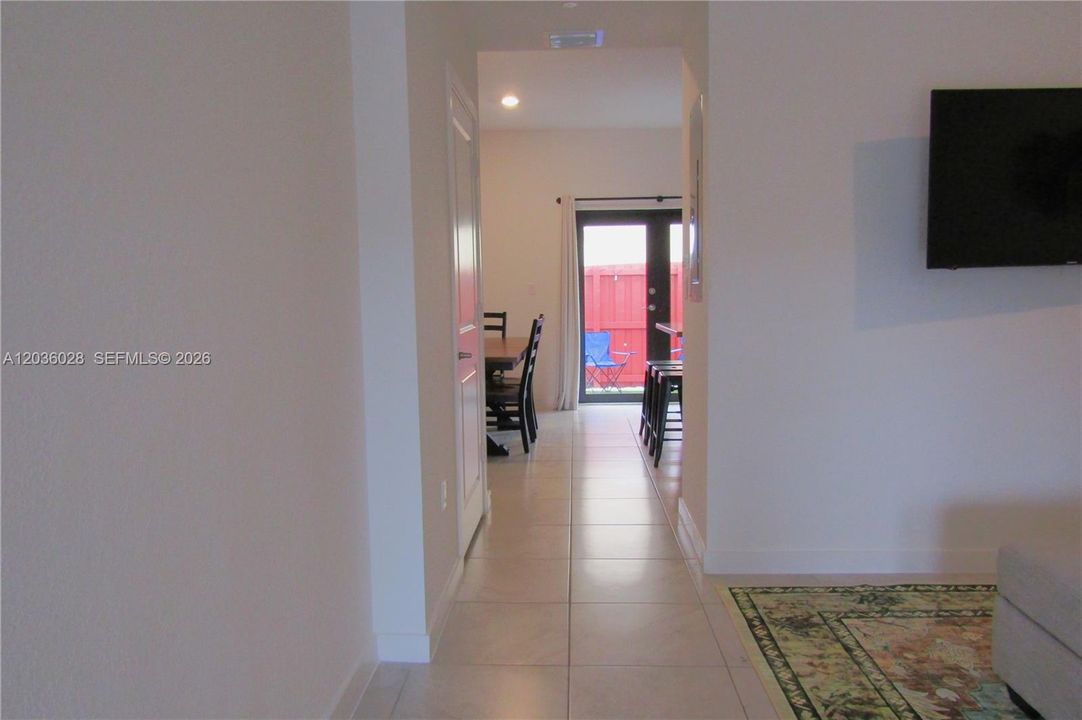 For Rent: $2,700 (3 beds, 2 baths, 1463 Square Feet)