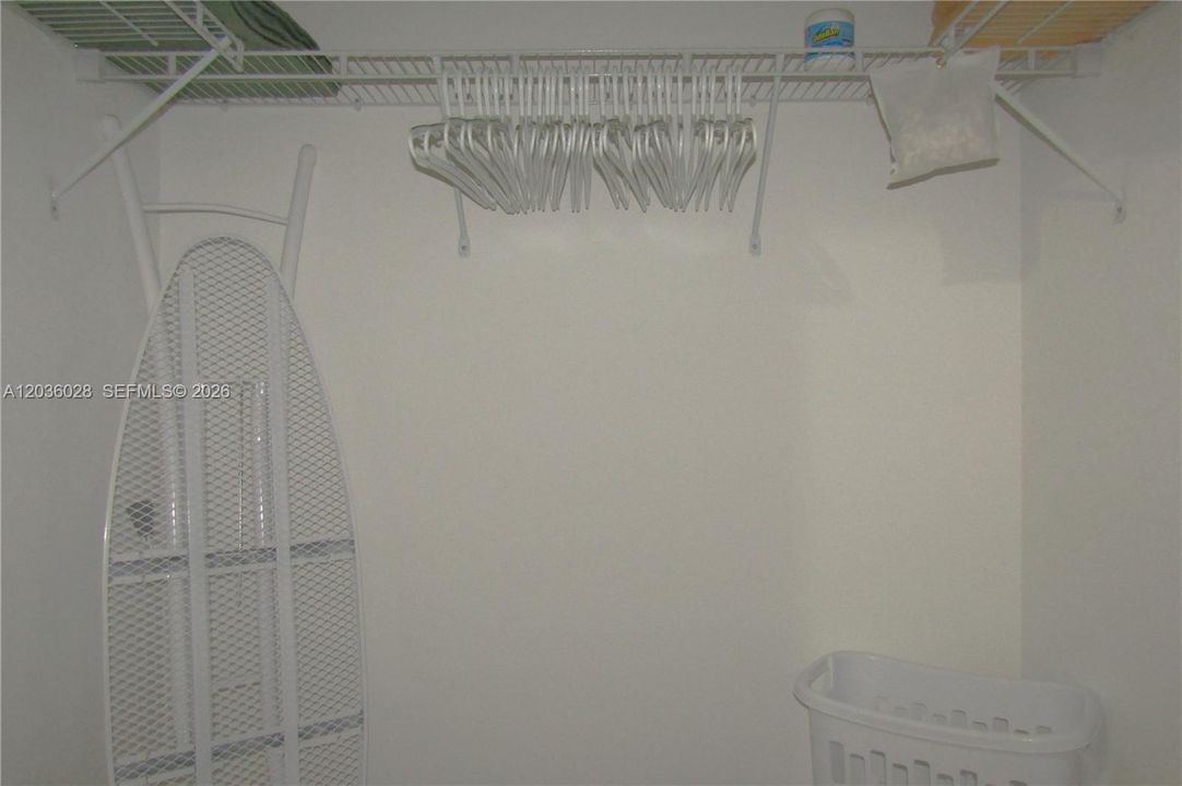 For Rent: $2,700 (3 beds, 2 baths, 1463 Square Feet)