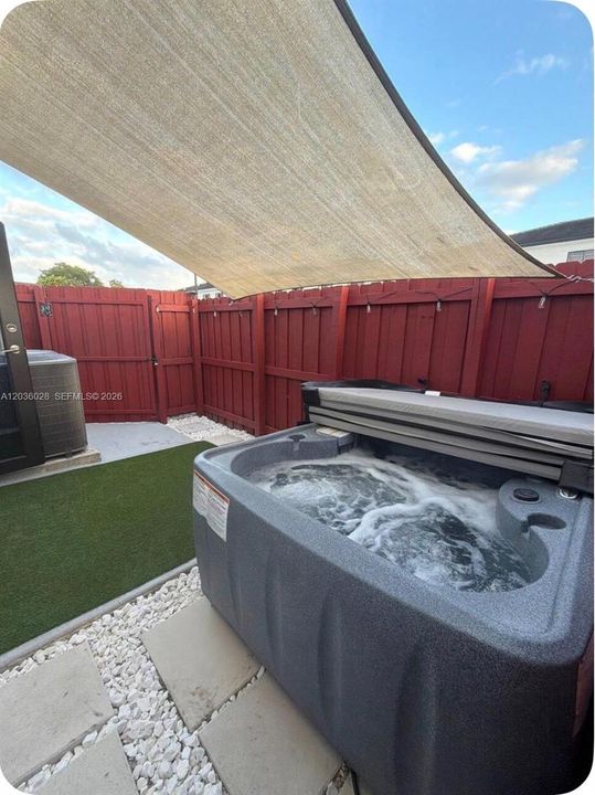 For Rent: $2,700 (3 beds, 2 baths, 1463 Square Feet)