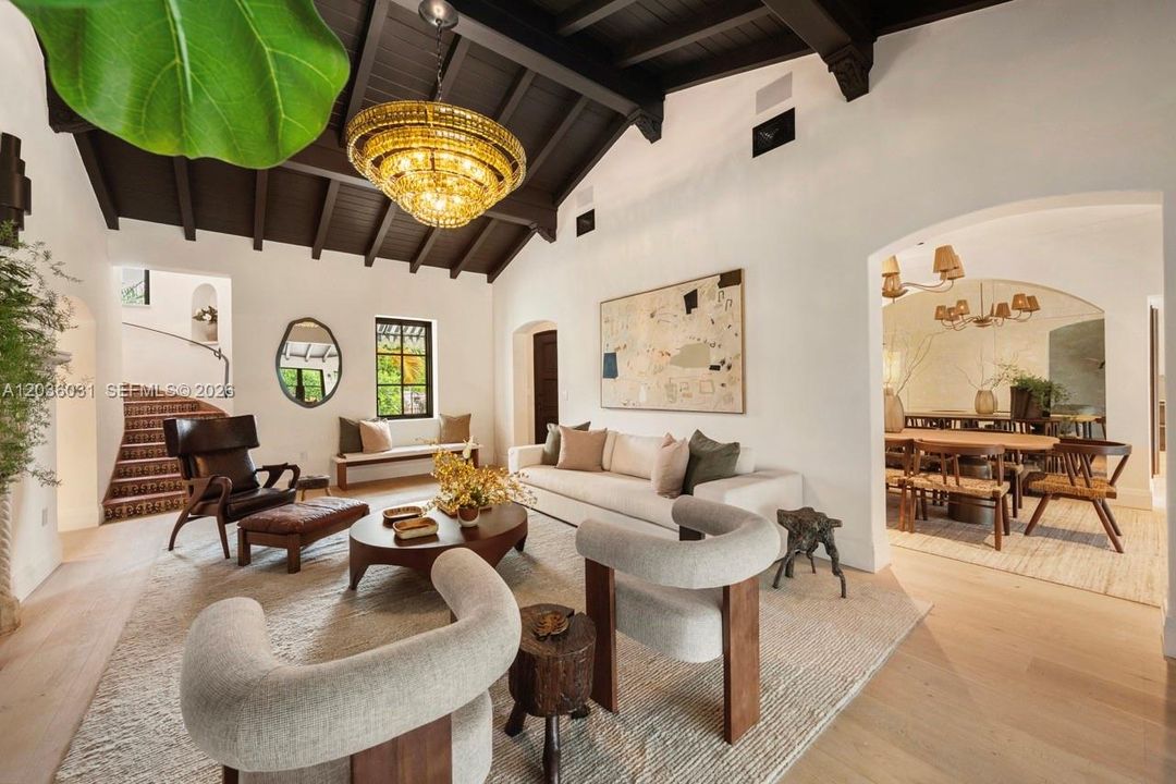 For Sale: $9,995,000 (4 beds, 5 baths, 4062 Square Feet)