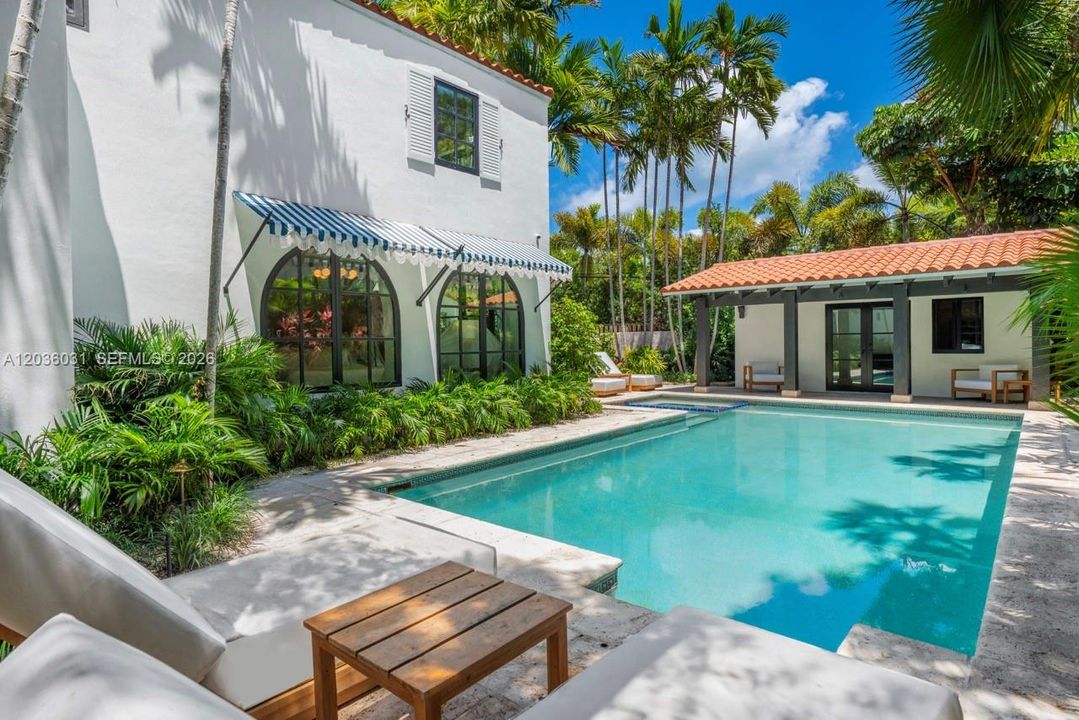 For Sale: $9,995,000 (4 beds, 5 baths, 4062 Square Feet)