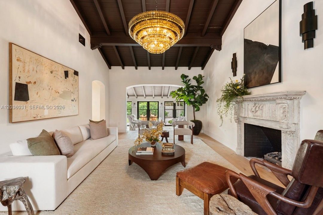 For Sale: $9,995,000 (4 beds, 5 baths, 4062 Square Feet)
