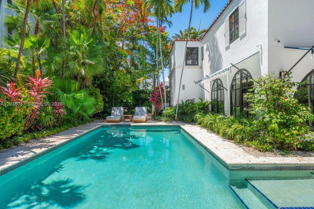 For Sale: $9,995,000 (4 beds, 5 baths, 4062 Square Feet)