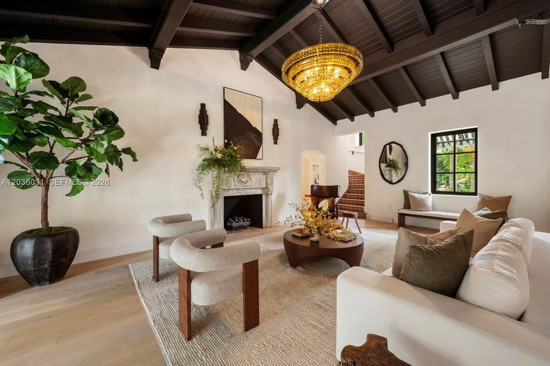 For Sale: $9,995,000 (4 beds, 5 baths, 4062 Square Feet)