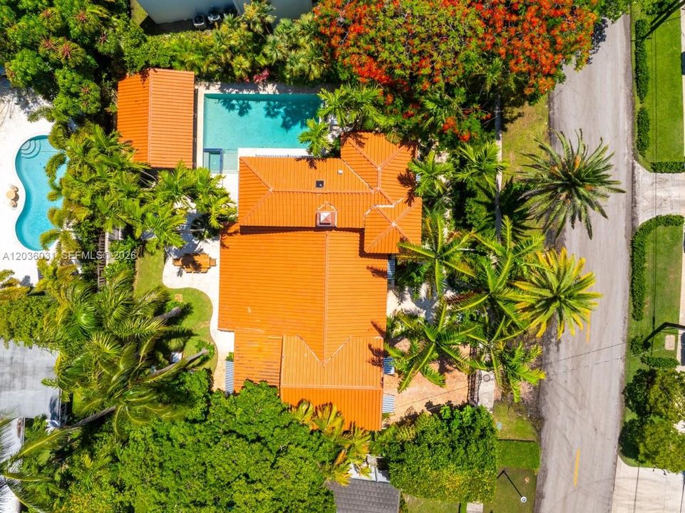 For Sale: $9,995,000 (4 beds, 5 baths, 4062 Square Feet)