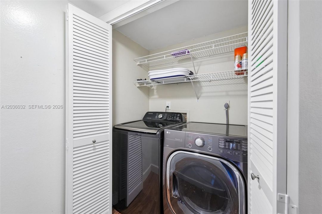 For Rent: $2,250 (2 beds, 2 baths, 1197 Square Feet)