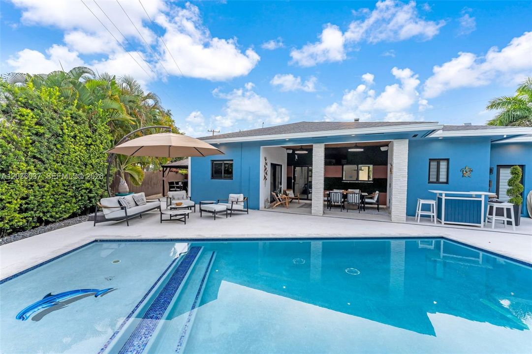 En Venta: $1,199,000 (3 camas, 2 baños, 1929 Pies cuadrados)
