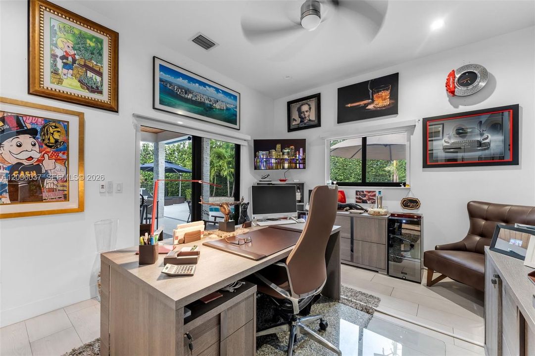 En Venta: $1,199,000 (3 camas, 2 baños, 1929 Pies cuadrados)