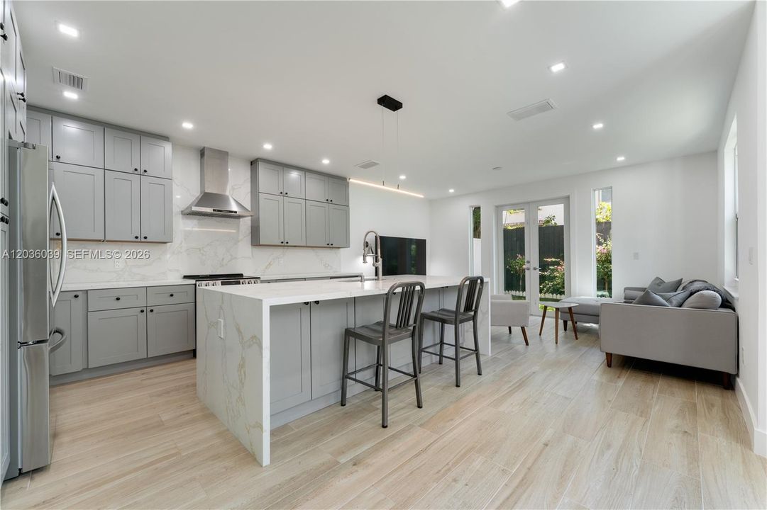 For Rent: $13,000 (3 beds, 2 baths, 1650 Square Feet)