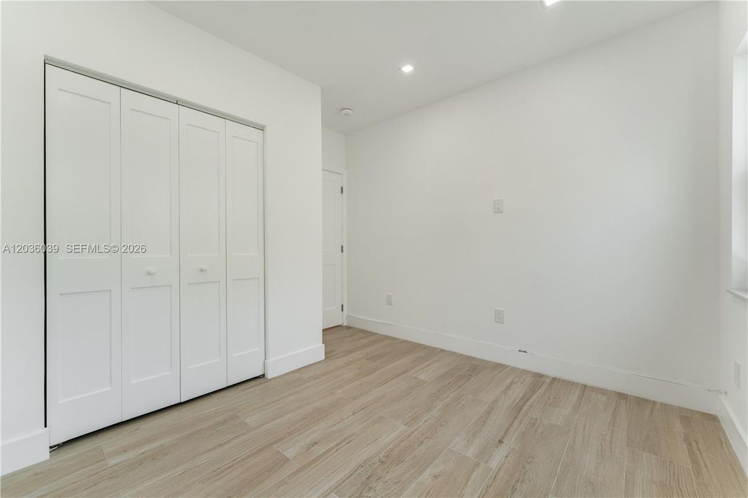 For Rent: $13,000 (3 beds, 2 baths, 1650 Square Feet)