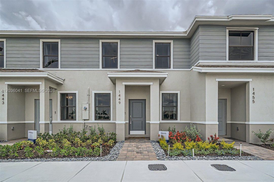 For Rent: $2,600 (3 beds, 2 baths, 0 Square Feet)