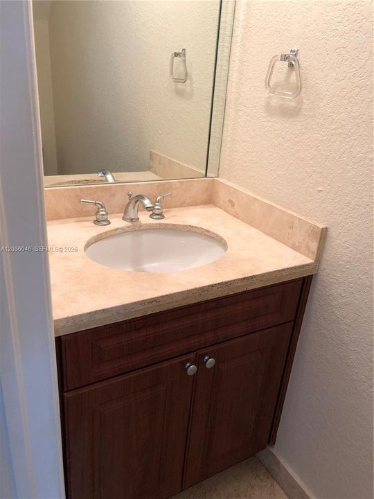 For Rent: $5,500 (3 beds, 2 baths, 1719 Square Feet)