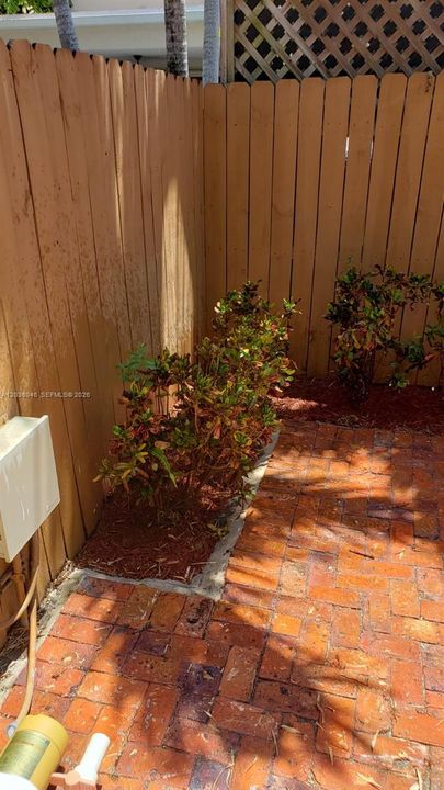 For Rent: $5,500 (3 beds, 2 baths, 1719 Square Feet)