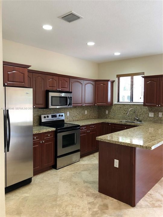 For Rent: $5,500 (3 beds, 2 baths, 1719 Square Feet)