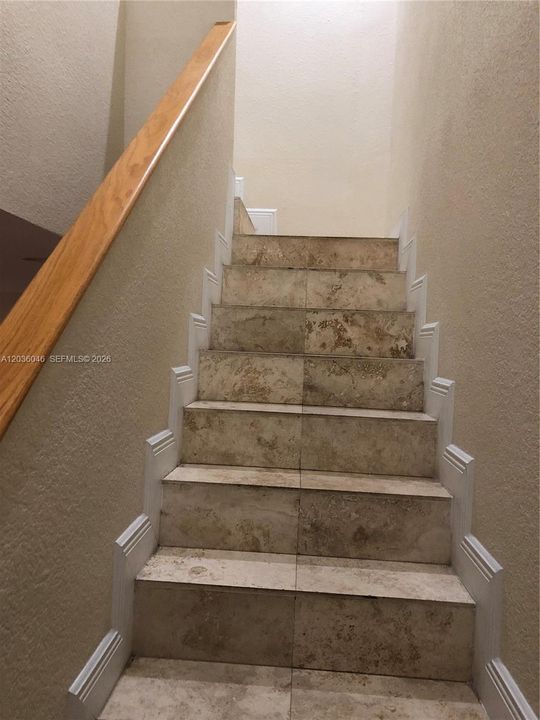 For Rent: $5,500 (3 beds, 2 baths, 1719 Square Feet)