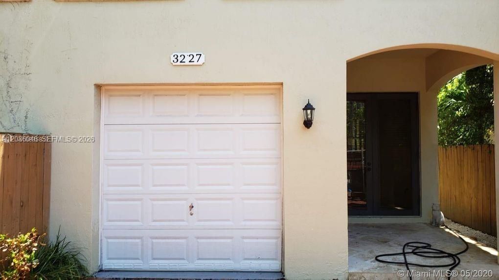 For Rent: $5,500 (3 beds, 2 baths, 1719 Square Feet)